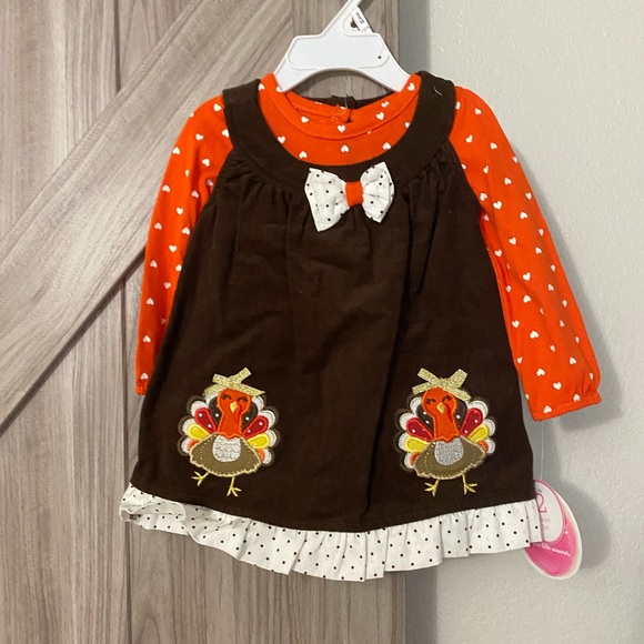 NWT nanette baby Thanksgiving two piece set. 6-9 months